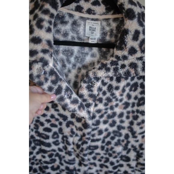 BILLABONG Womens Cozy Days Sherpa Fleece Jacket Leopard Snap Closure SZ S - Picture 6 of 10